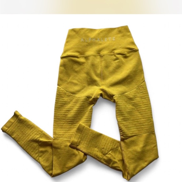 Alphalete Leggings ✨ - Picture 2 of 3